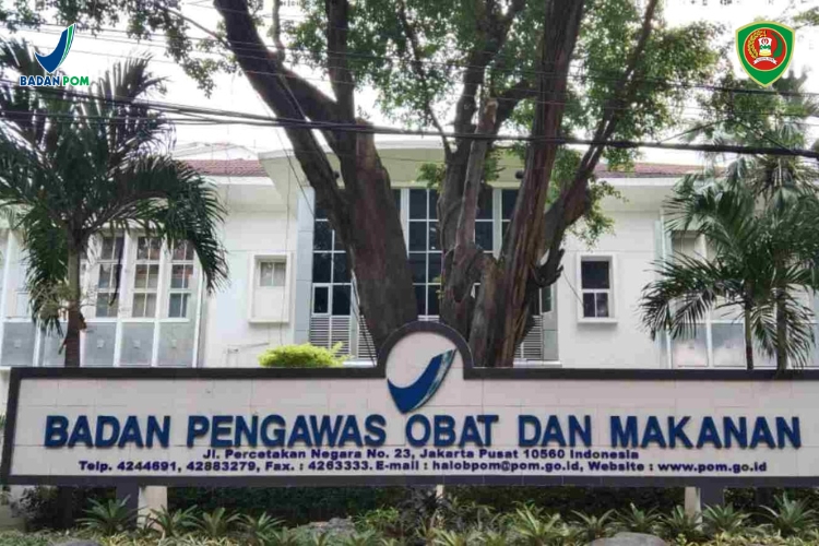 Kepala Badan Pengawas Obat dan Makanan (Badan POM) Republik Indonesia, Taruna Ikrar, melaksanakan kunjungan kerja di SMA Negeri 6 Ambon.
