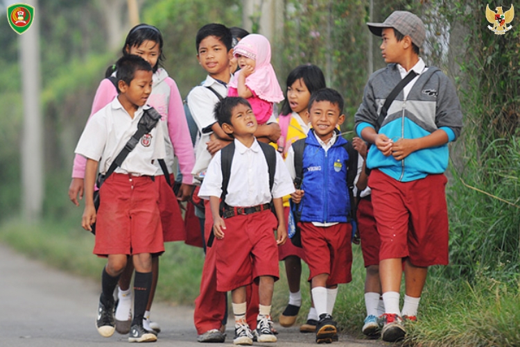 Kampung Loki Maluku: Kolaborasi Pemerintah dan Swasta Bantu Sekolah